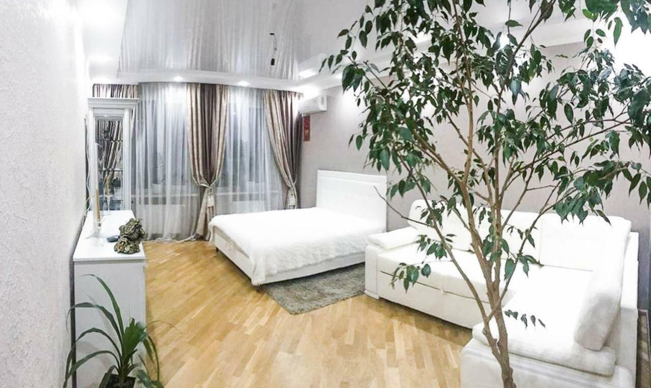 Rent-Kiev Apartment on LuxKlavdievskaya Extérieur photo