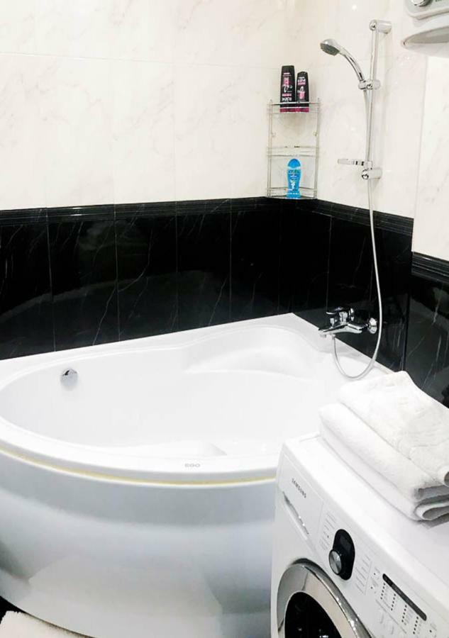 Rent-Kiev Apartment on LuxKlavdievskaya Extérieur photo